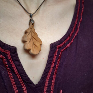 Pendentif feuille de chêne