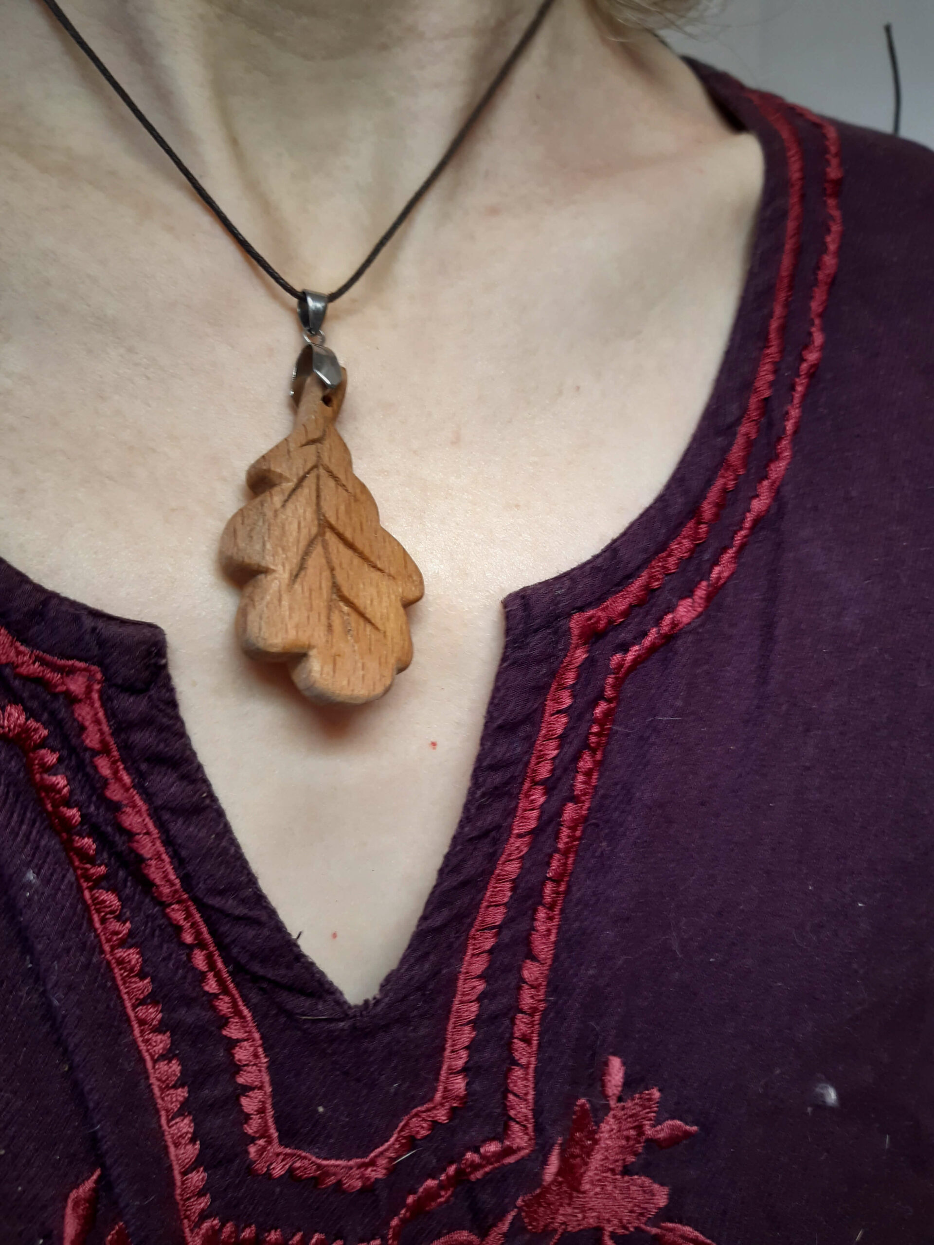 Pendentif feuille de chêne